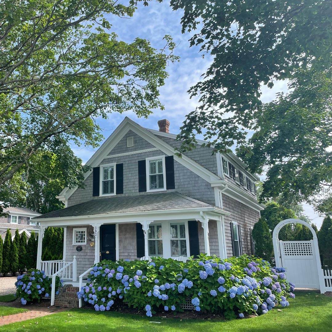 Homes for Sale Nelson BC Sell Quicker With a Great Yard